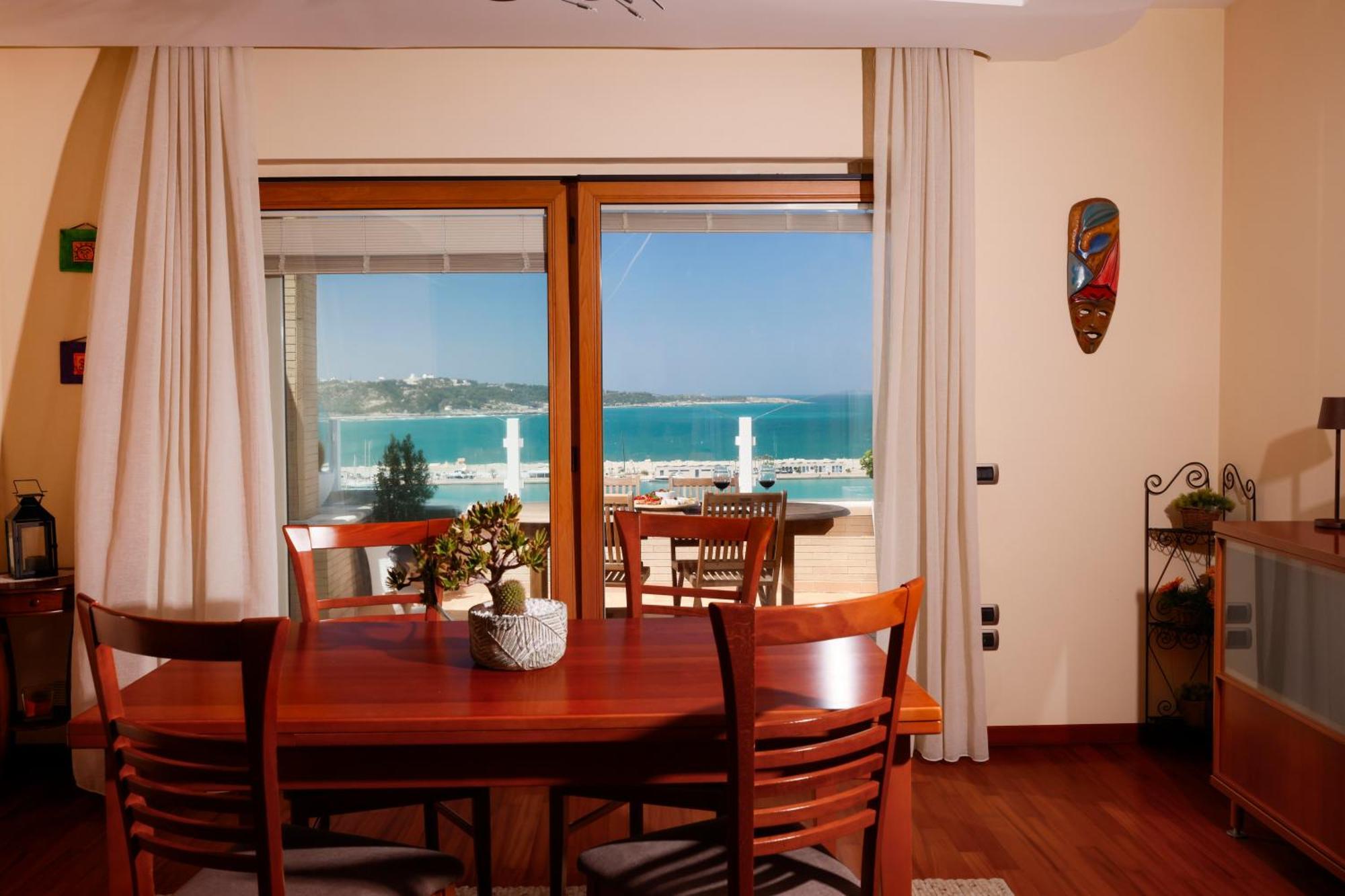L'Attico Sul Mare - Exclusive Penthouse, В'єсте Номер фото